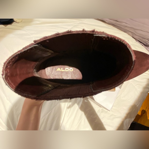 Women’s Burgundy Boots, Size 7.5 - Picture 4 of 6